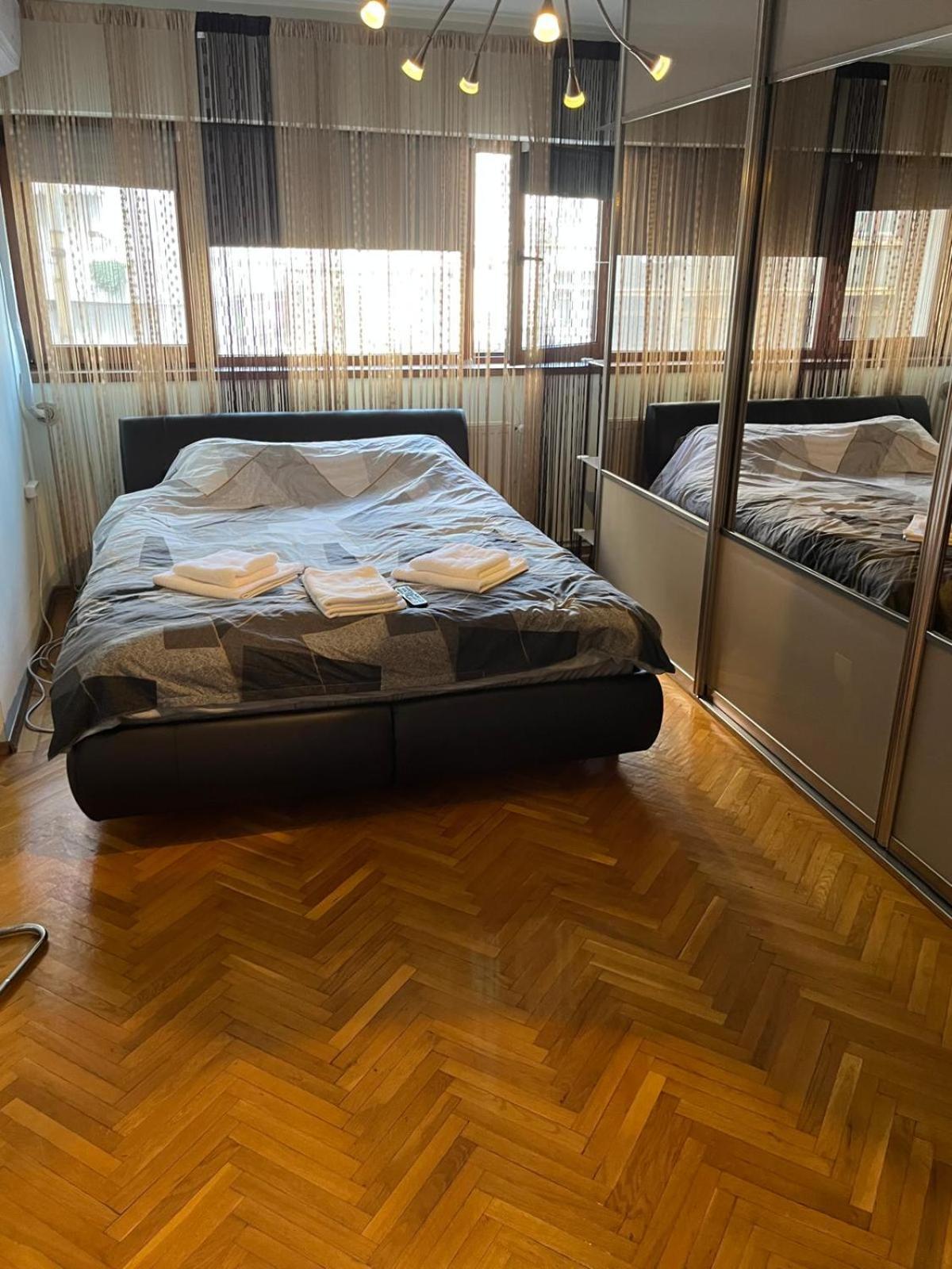 Romana 100 Sqm Deluxe Apartament Bukarest Kültér fotó